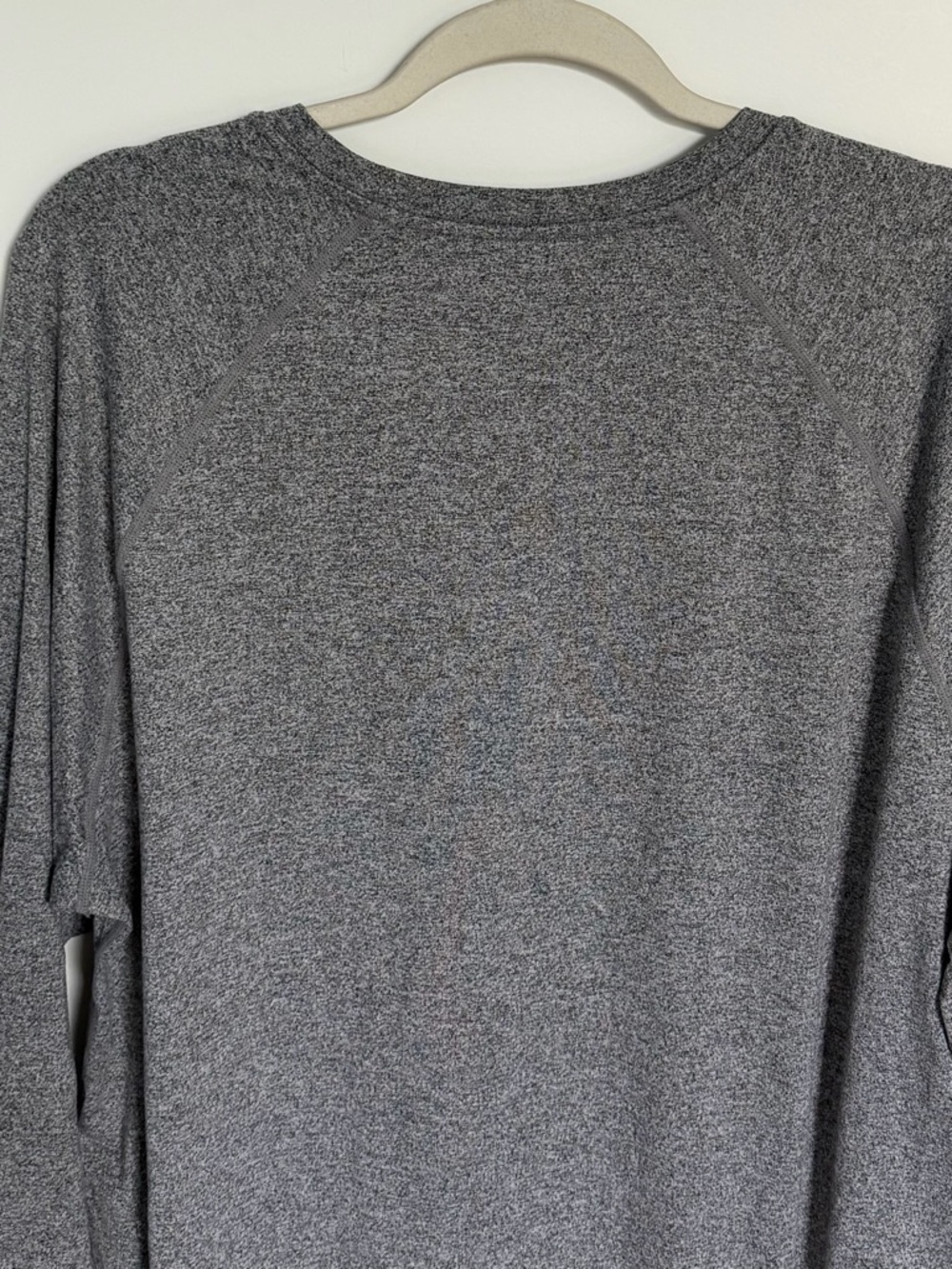 RHONE Men's Heather Gray Reign Long Sleeve Performance T-Shirt XL 54704 - Picture 8 of 13